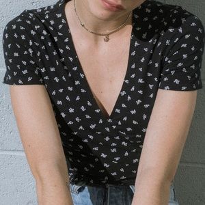 brandy melville wrap top